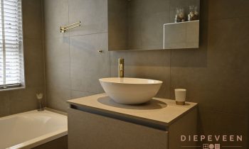 Stijlvolle moderne badkamer, Werkendam