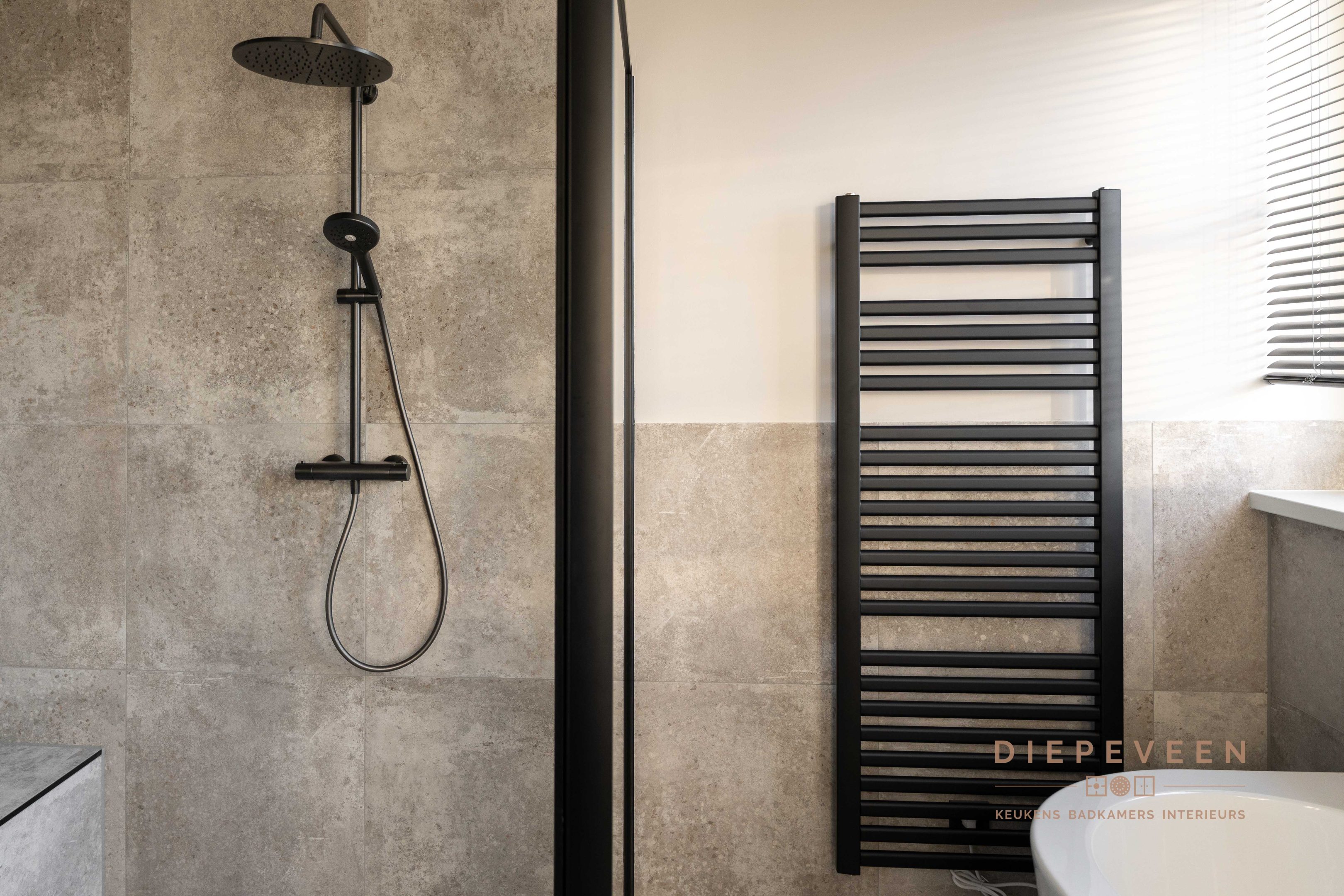 || Rustige en stijlvolle badkamer, Haaften ||