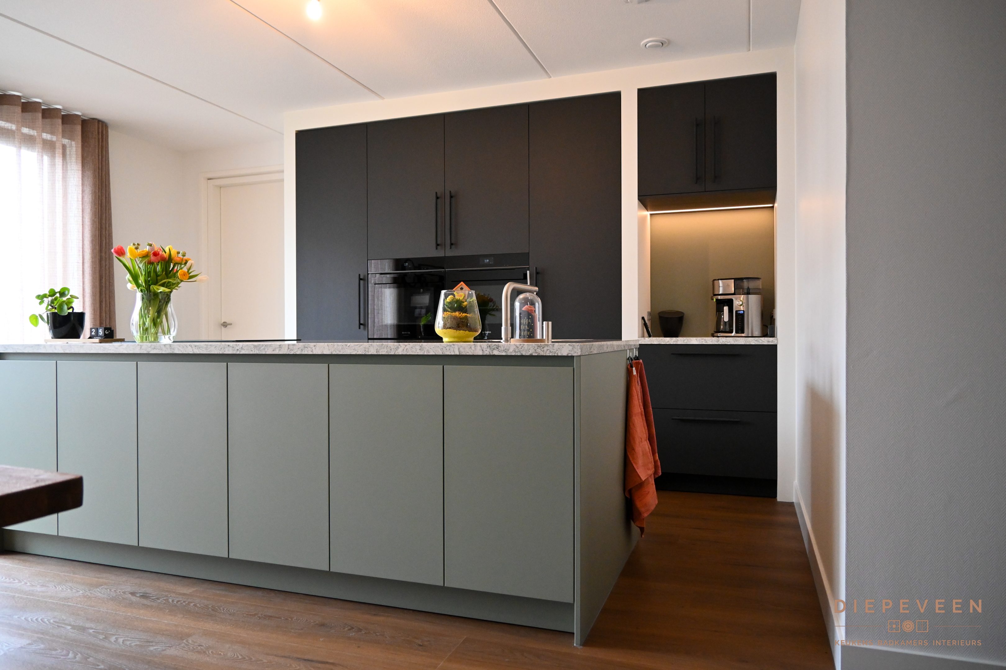 || Groen & zwart, Vlijmen ||