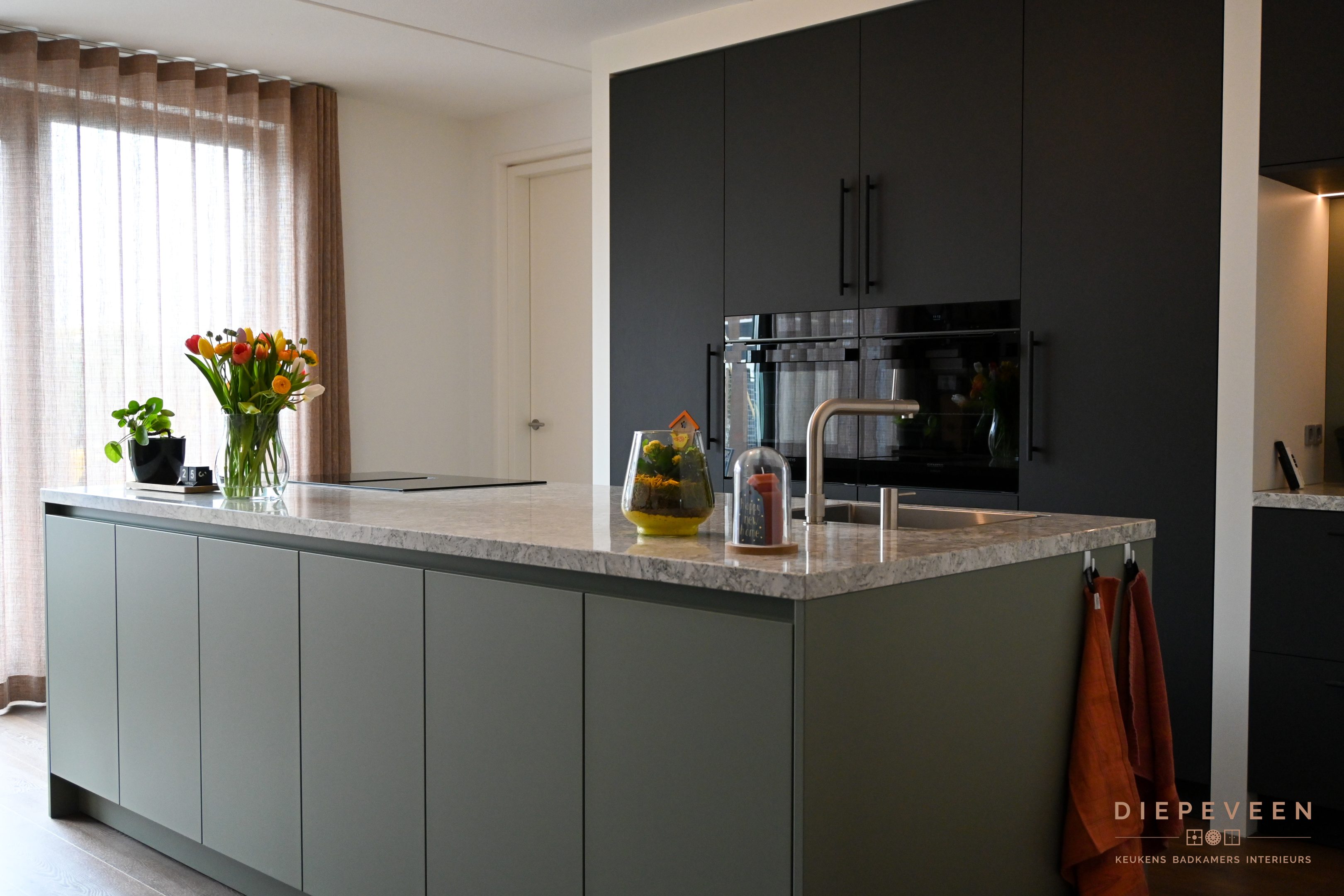 || Groen & zwart, Vlijmen ||