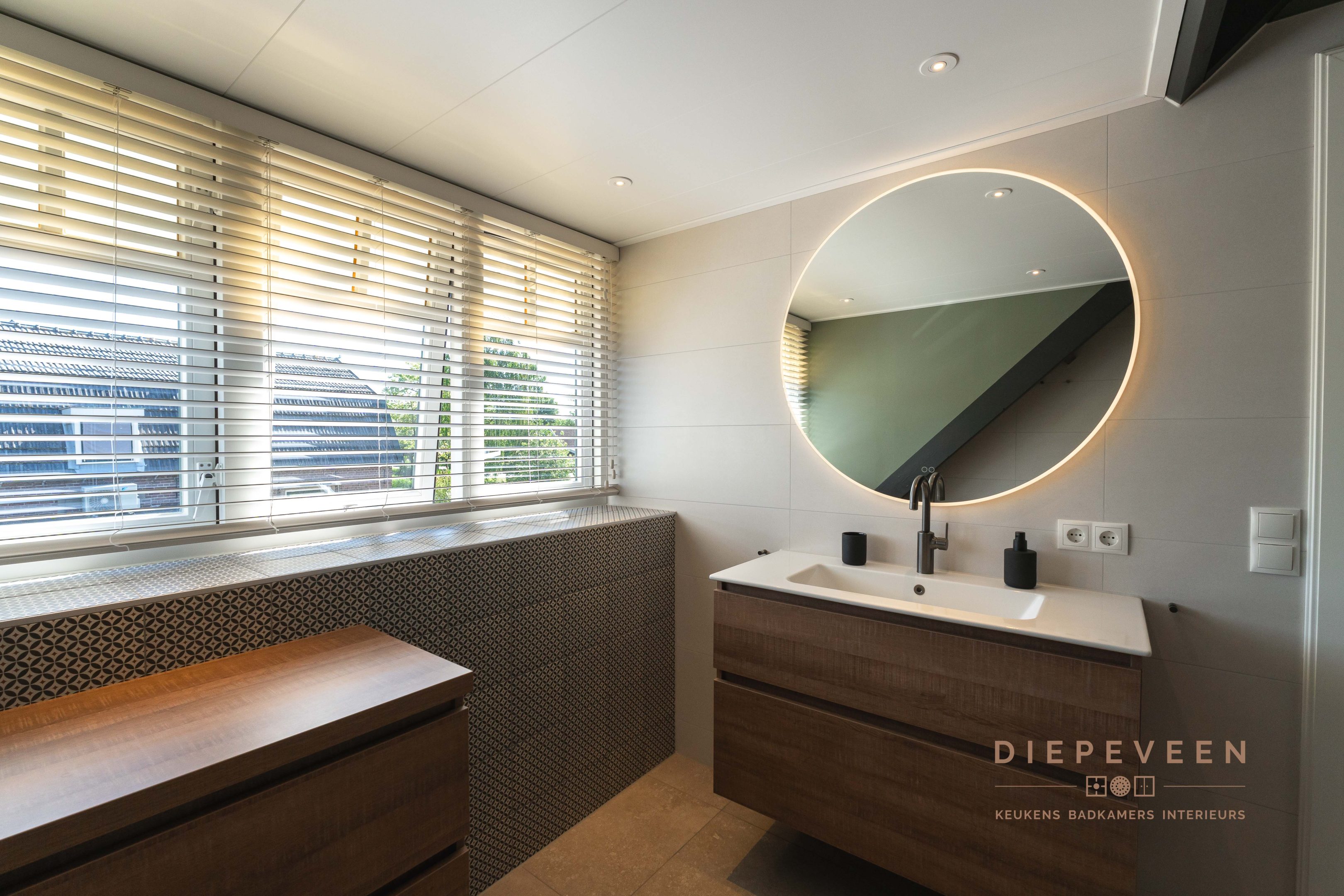 || Tijdloze badkamer, Brandwijk ||