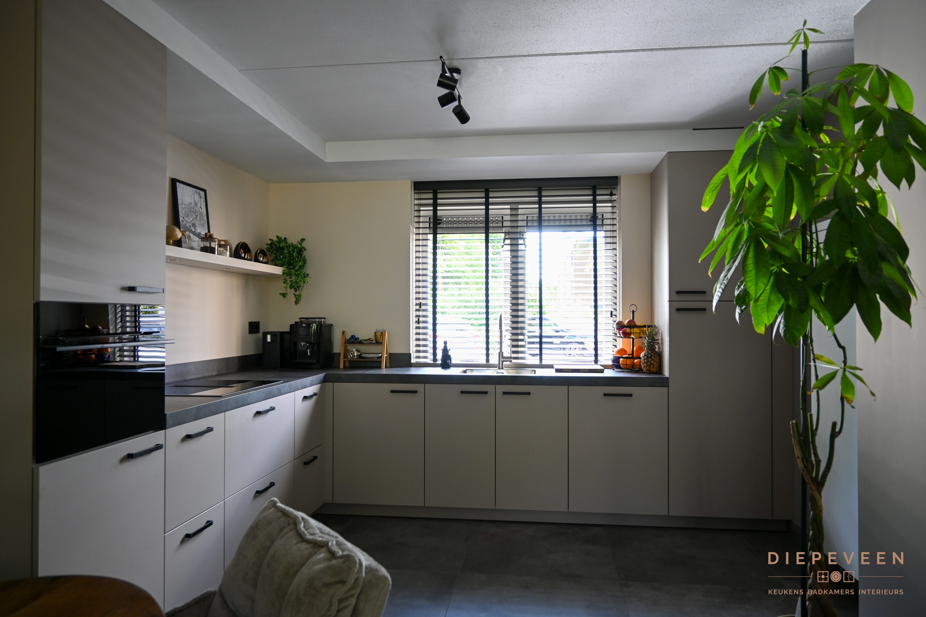 || Strakke keuken, Gorinchem ||