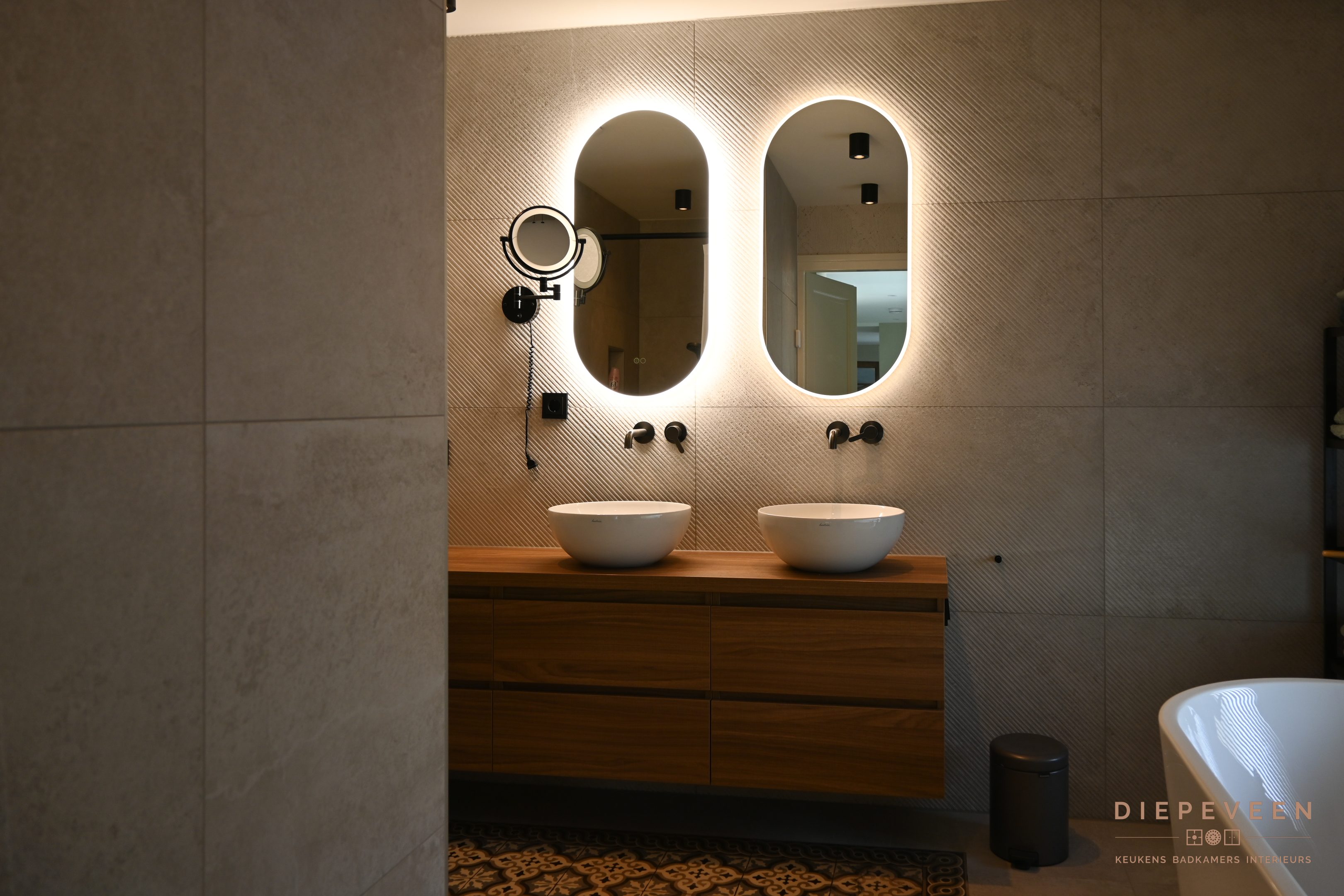 || Warme & unieke badkamer, Nederhemert ||