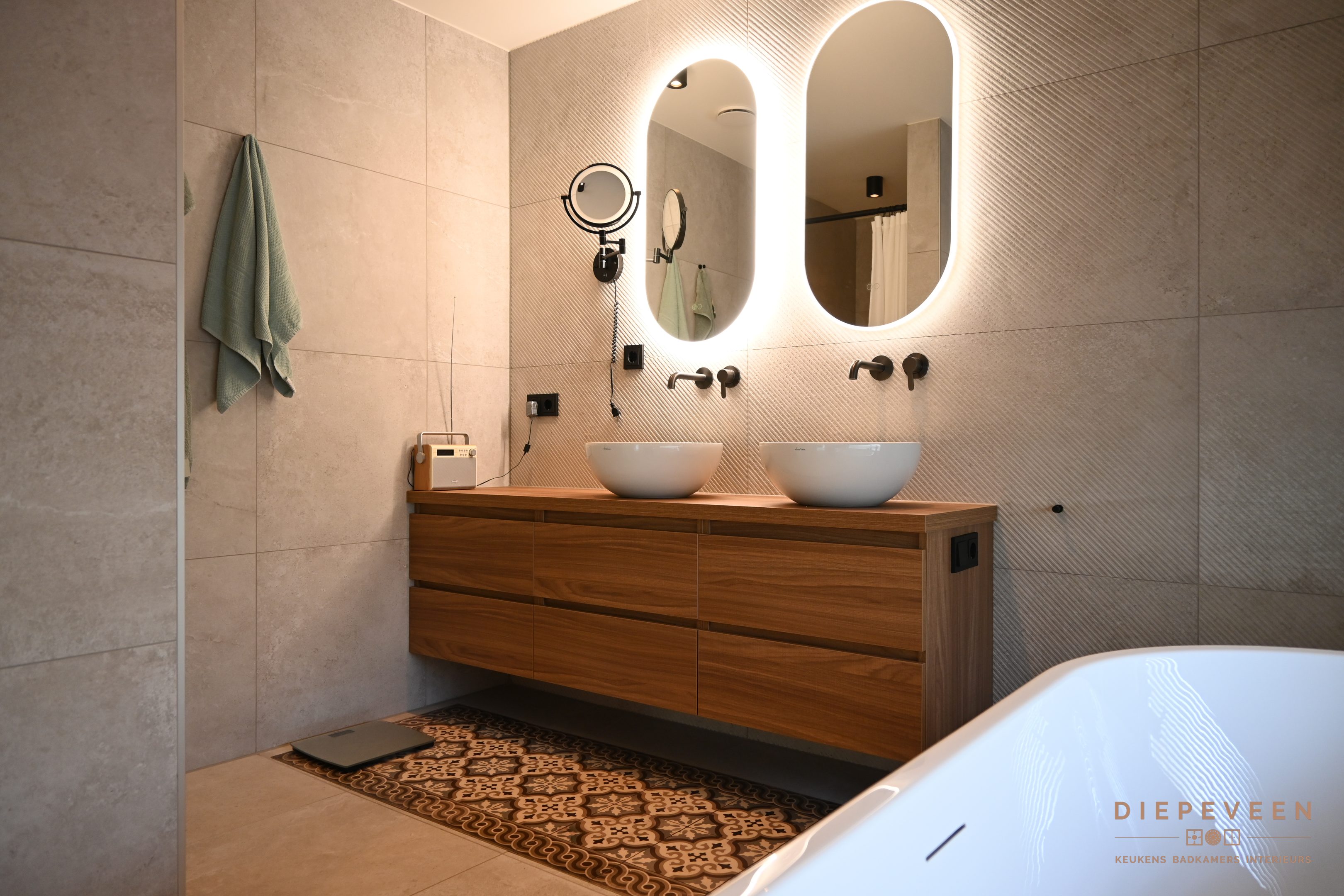 || Warme & unieke badkamer, Nederhemert ||