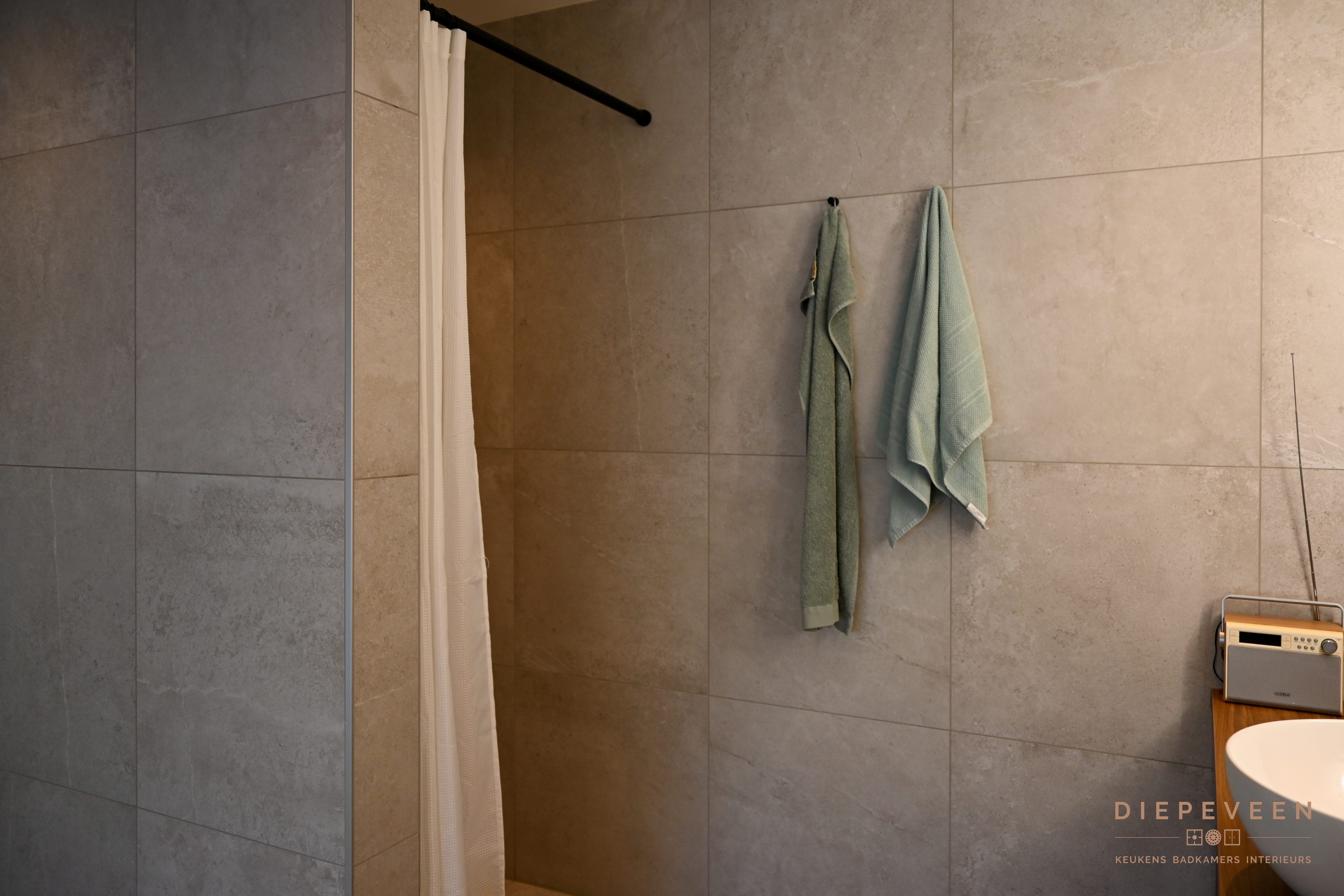 || Warme & unieke badkamer, Nederhemert ||