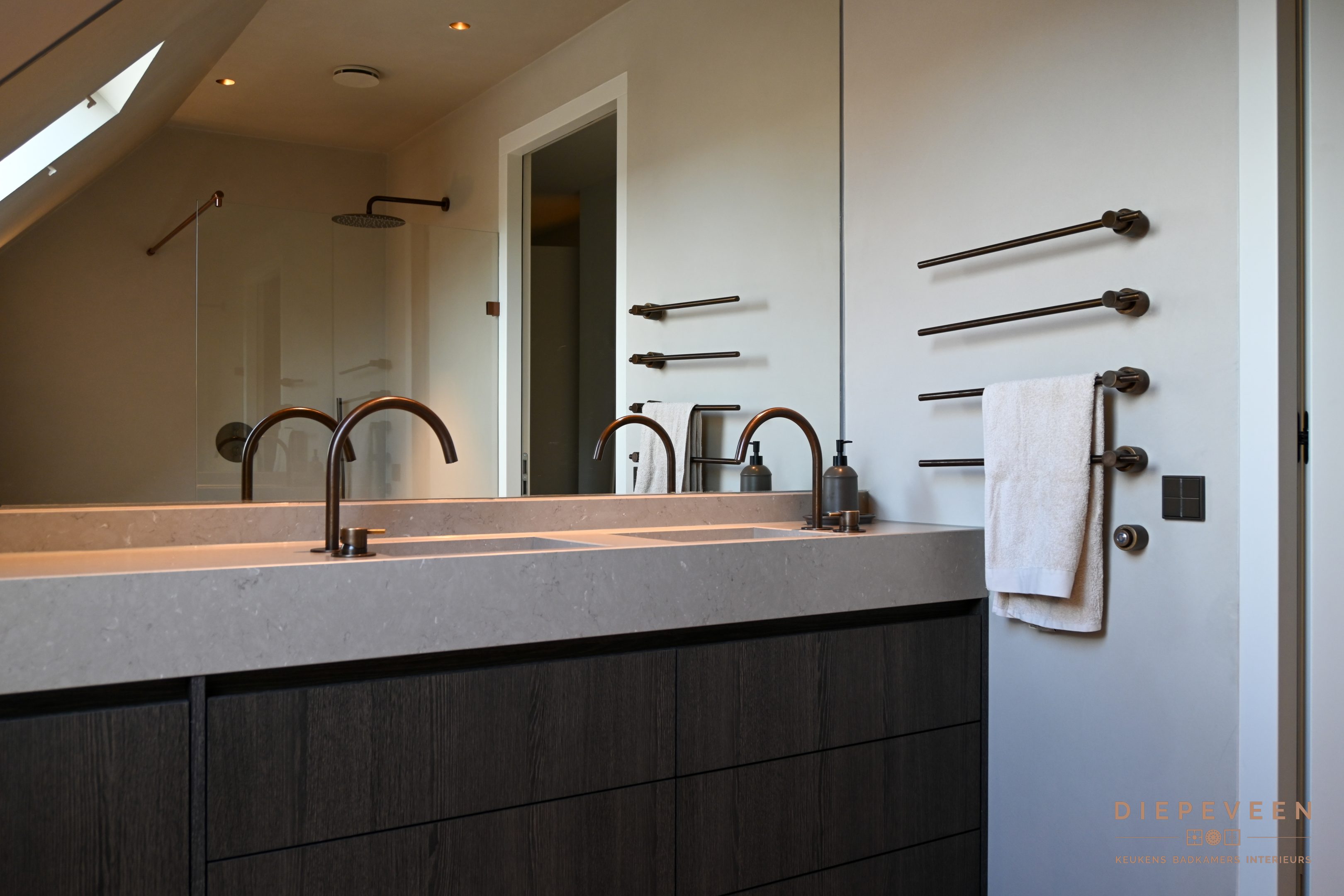 || Chique badkamers, Brakel ||