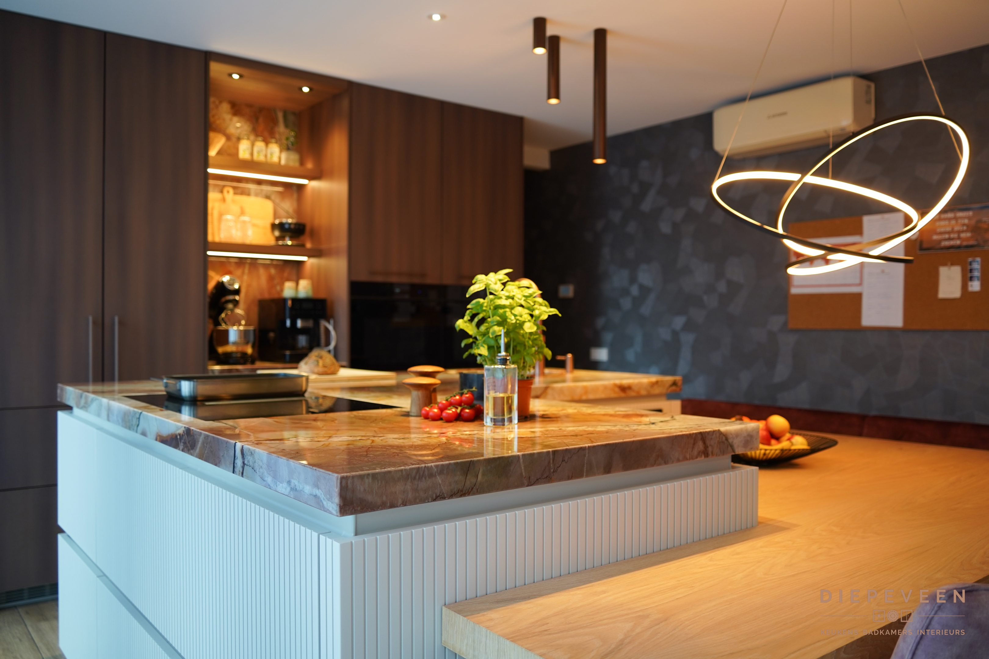 || Luxe leefkeuken, Andel || || Luxe leefkeuken, Andel ||