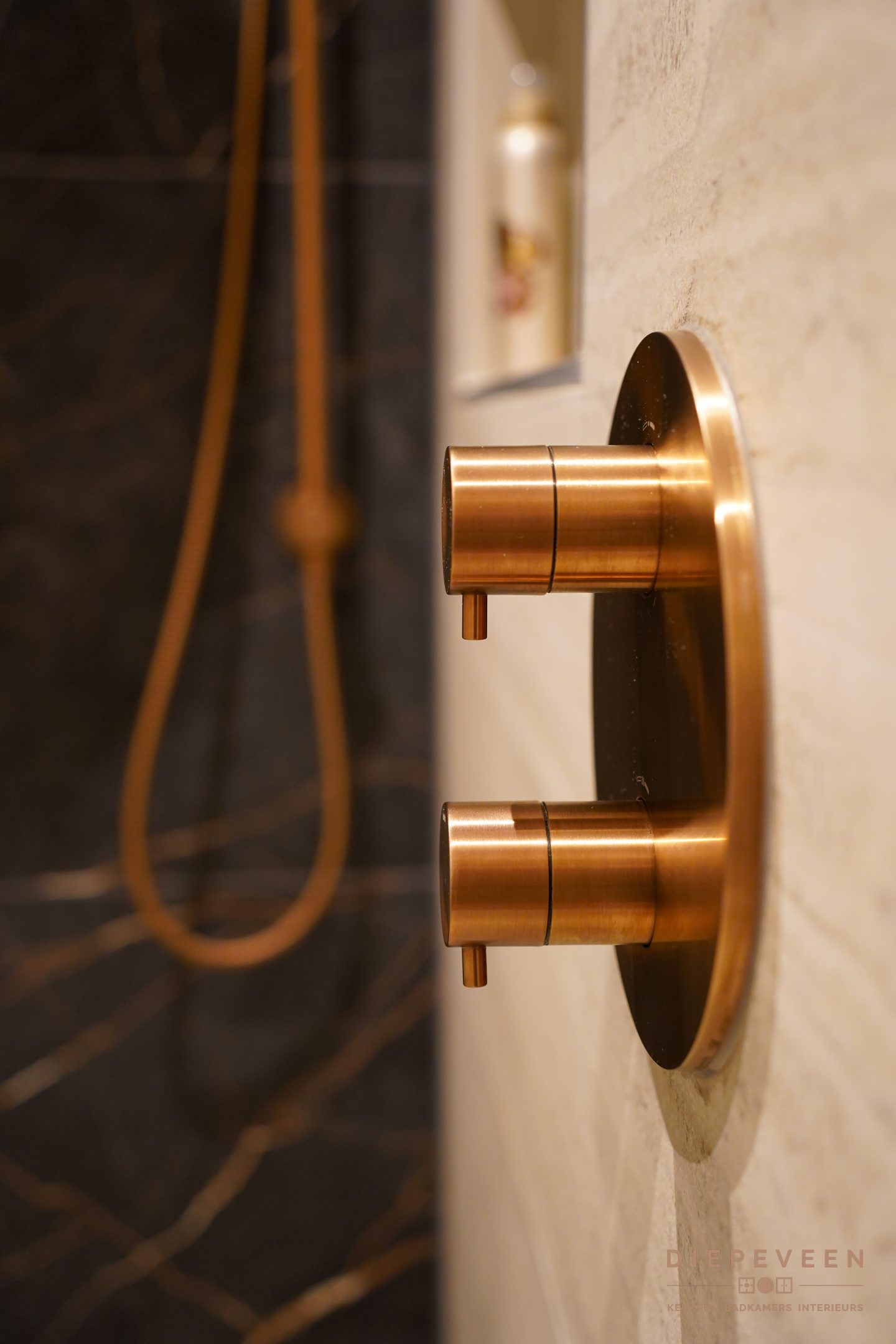 || Elegante badkamer en toilet, Gorinchem || || Elegante badkamer en toilet, Gorinchem ||