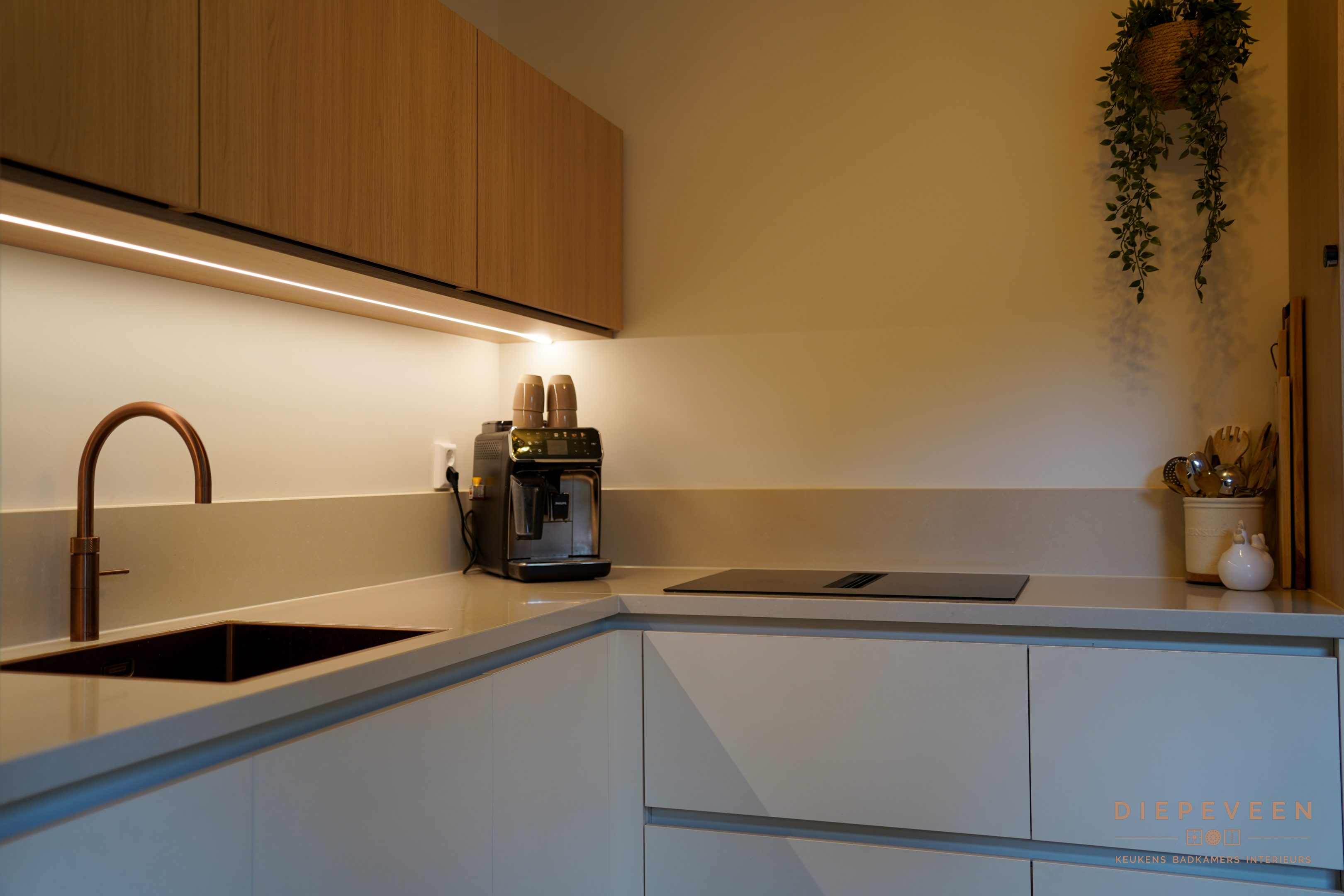 || Sfeervolle hoekkeuken, Hardinxveld-Giessendam || || Sfeervolle hoekkeuken, Hardinxveld-Giessendam ||