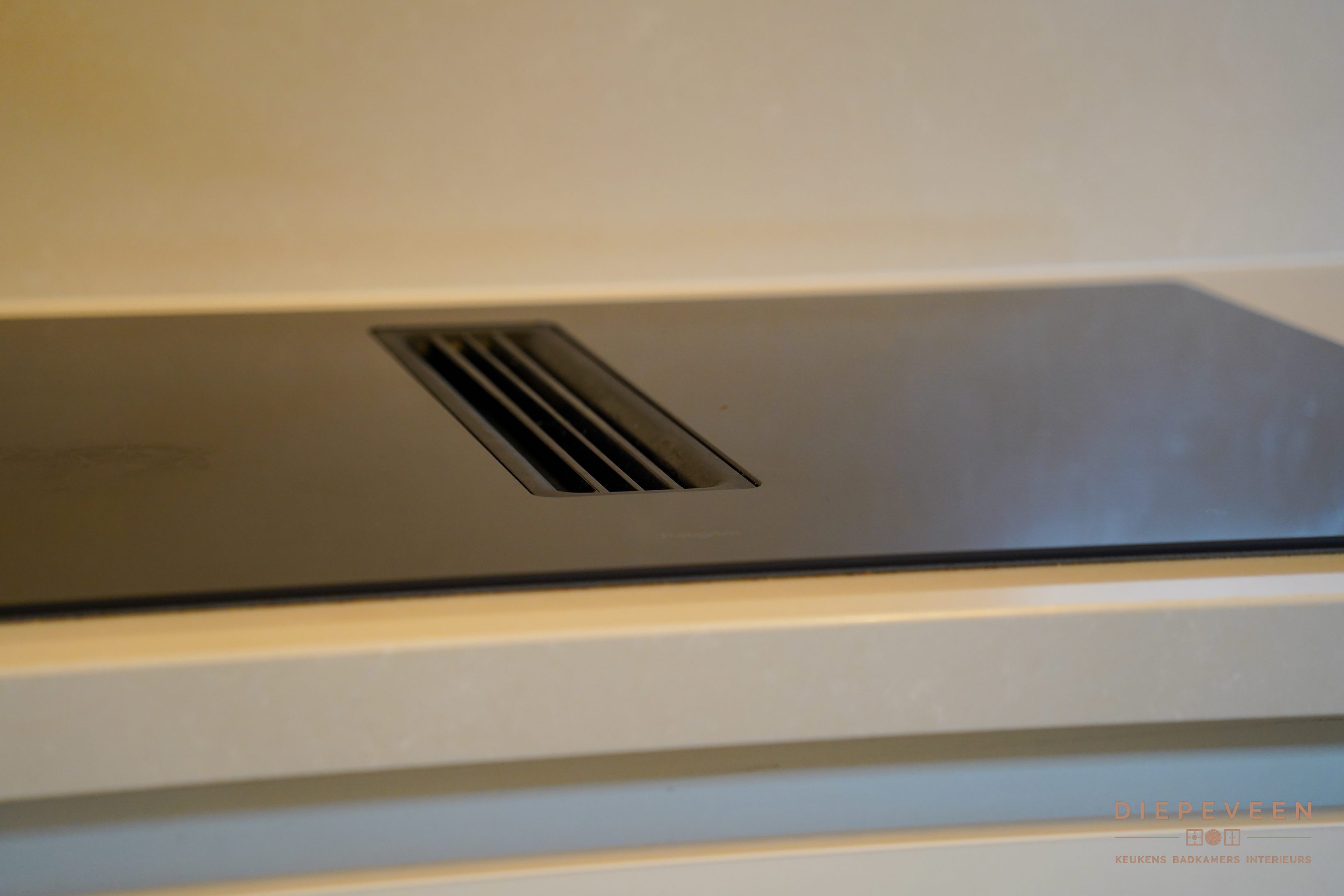 || Sfeervolle hoekkeuken, Hardinxveld-Giessendam || || Sfeervolle hoekkeuken, Hardinxveld-Giessendam ||