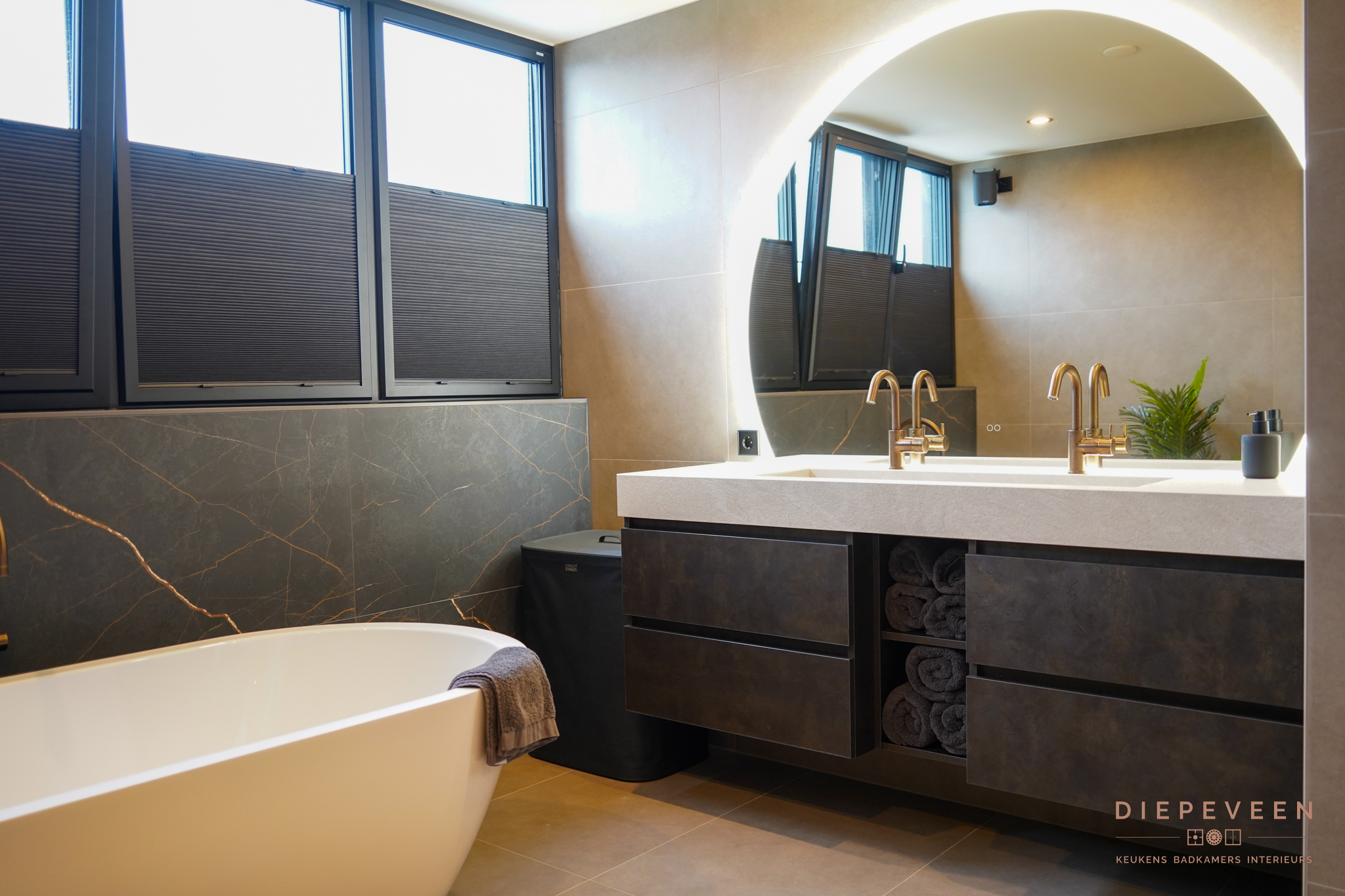 || Stijlvolle badkamer, Brakel || || Stijlvolle badkamer, Brakel ||