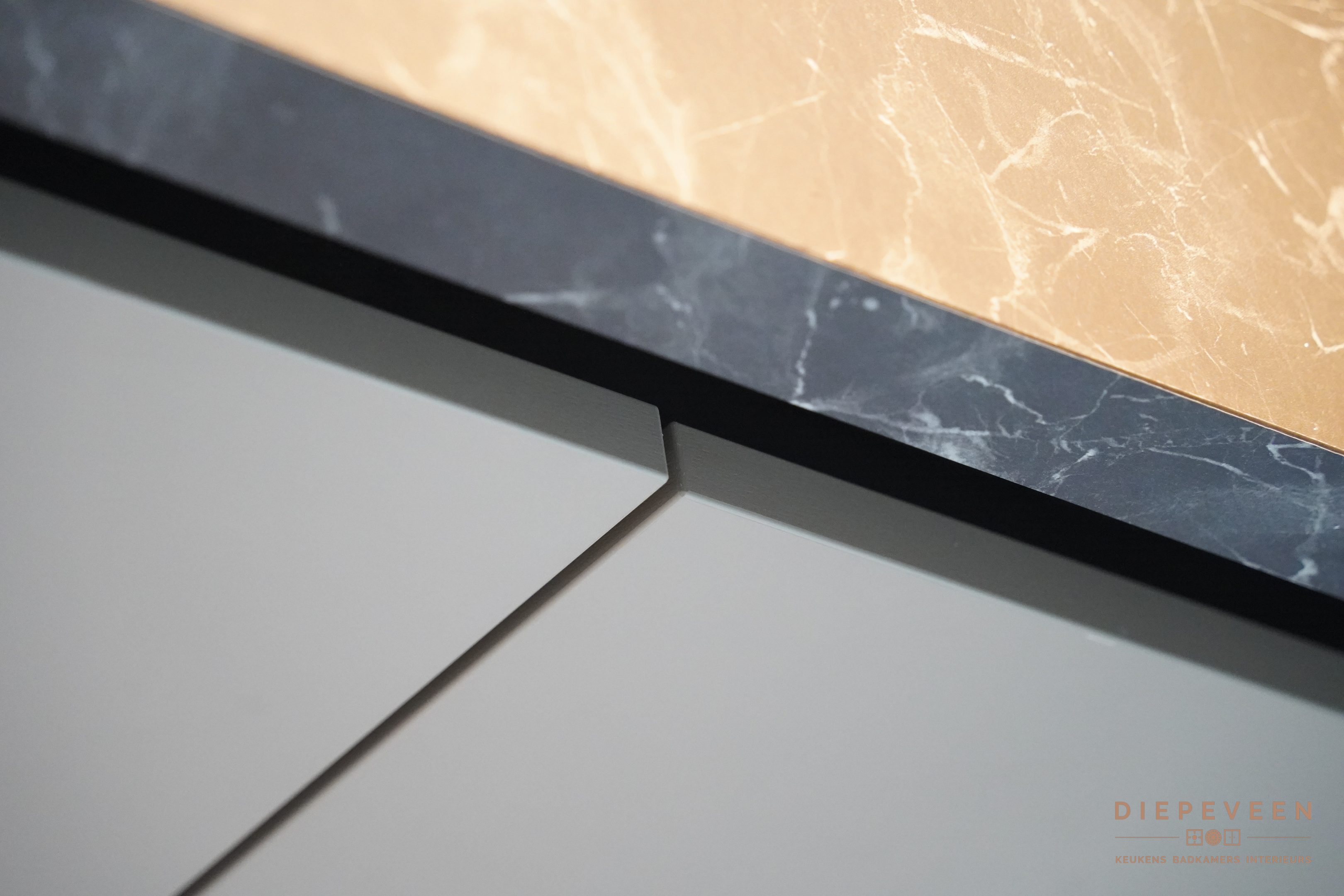 || Modern en strakke keuken, Almkerk || || Modern en strakke keuken, Almkerk ||