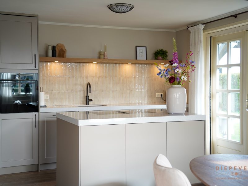 Elegante keuken, Nederhemert