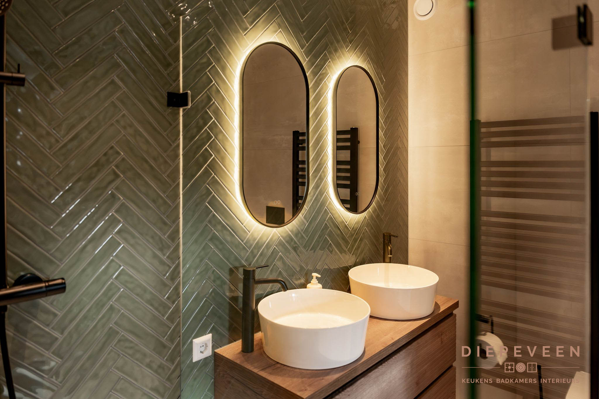 || Stijlvolle badkamer, Werkendam || || Stijlvolle badkamer, Werkendam ||